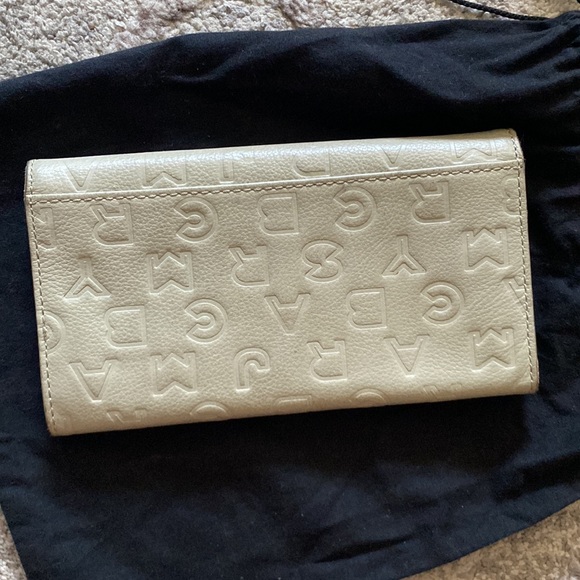 Marc Jacobs Wallet - Picture 4 of 5
